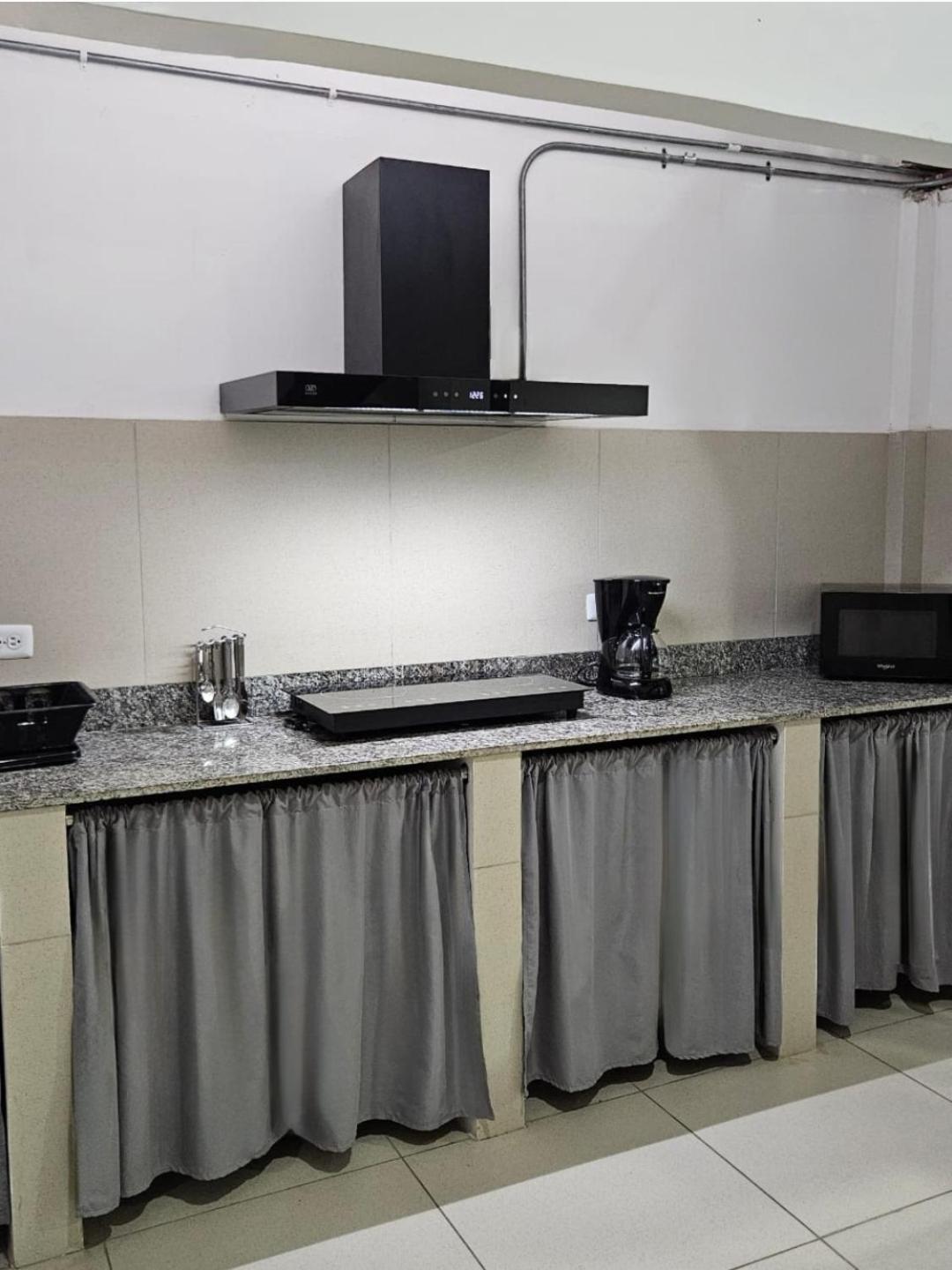 Kanaq Hotel Tours เลติเซีย ภายนอก รูปภาพ
