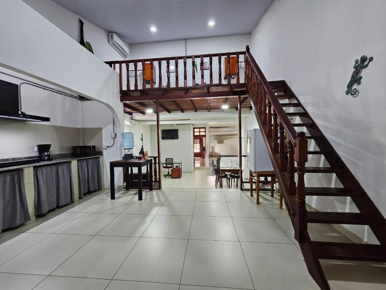 Kanaq Hotel Tours เลติเซีย ภายนอก รูปภาพ